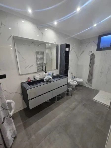 Villa Trifamiliare corso Nizza 9, Ventimiglia