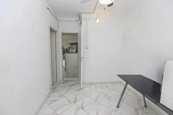 Magazzino via Gaetano Donizetti 73r, Sestri Ponente, Genova
