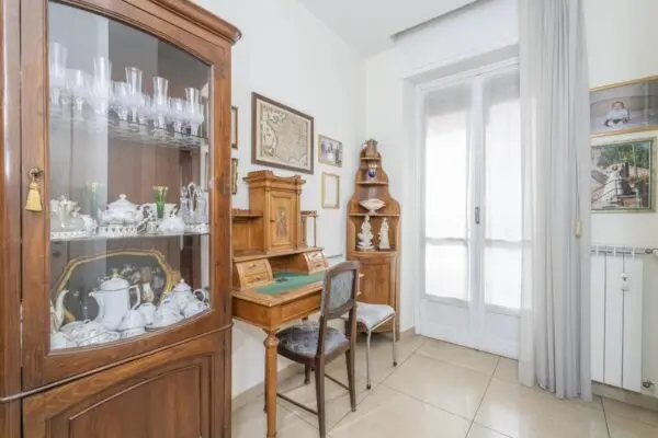 Appartamento via Borgaro, Torino