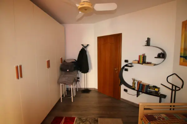 Casa via Canestrini 11, Ala