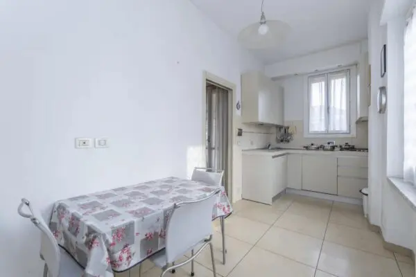 Appartamento via Borgaro, Torino