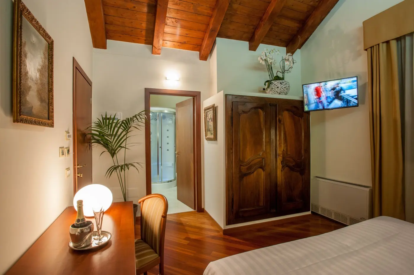 Immagine per Affittacamere in vendita a Lucca via Vittorio Emanuele Ii