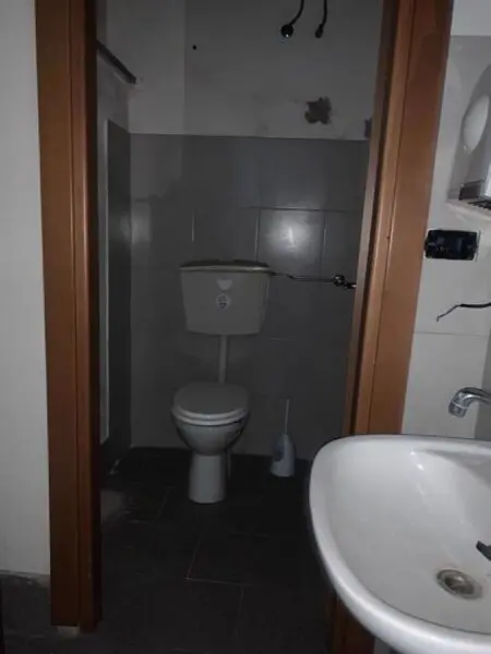 Immagine per Negozio in vendita a Arezzo via Fonte Veneziana