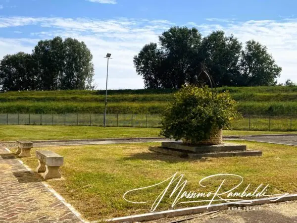 Villa via Cesare Battisti 43, Canaro