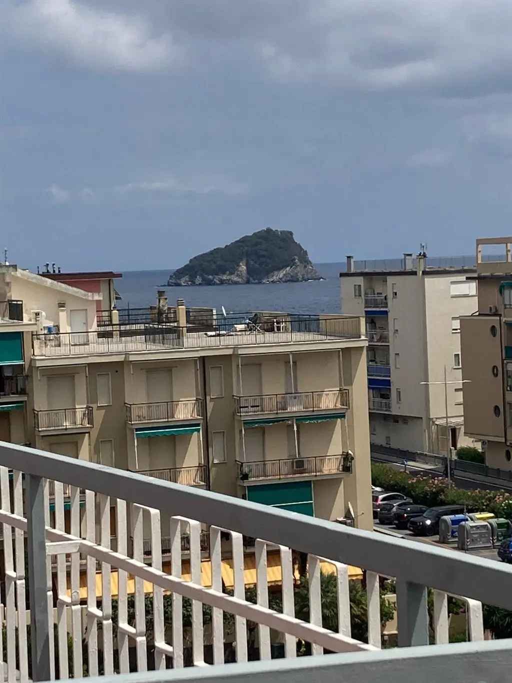 Immagine per Attico in affitto a Spotorno via LAIOLO