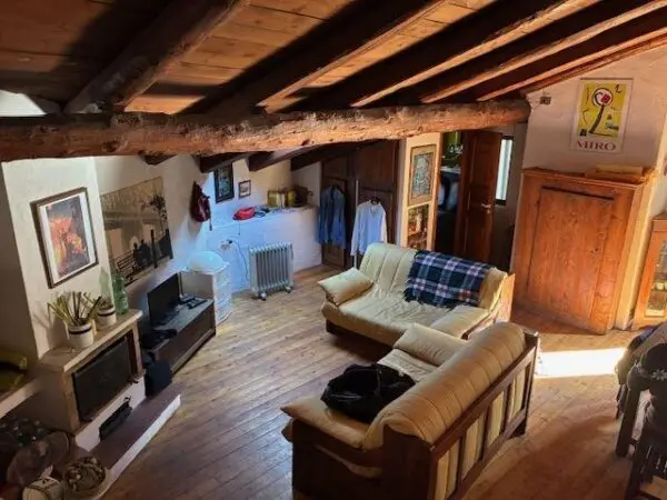 Appartamento via Primo Maggio, Oulx