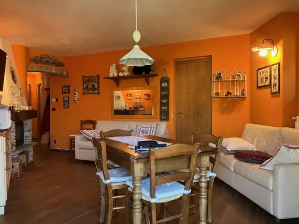 Appartamento via Roma, Cesana Torinese