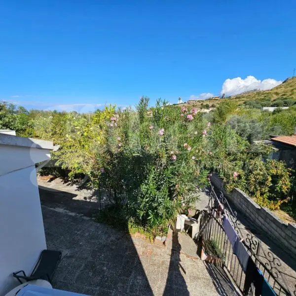 Stabile - Palazzo via Ii Trav Contrada Riviere 0, Diamante