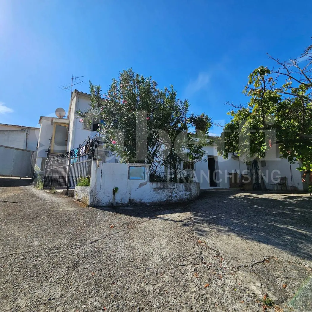 Immagine per Stabile - Palazzo in vendita a Diamante via Ii Trav Contrada Riviere