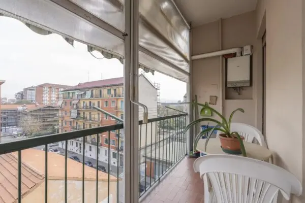 Appartamento via Borgaro, Torino