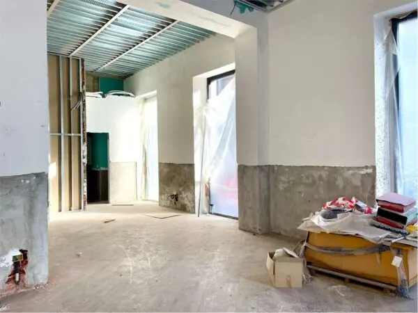 Negozio via Perugia 41, Torino