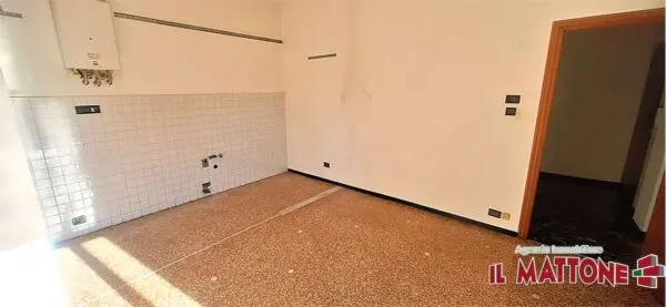 Appartamento via Campomorone, Genova