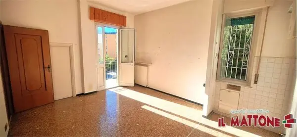 Appartamento via Campomorone, Genova