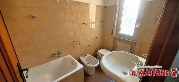 Appartamento via Campomorone, Genova
