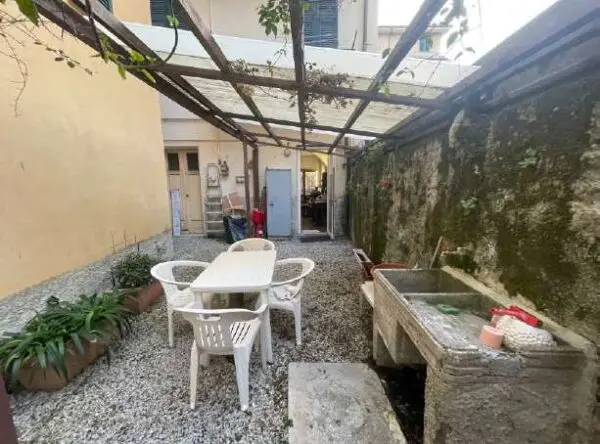 Magazzino via Brigate Partigiane 7, Lavagna