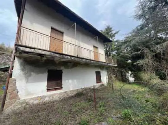 Capannone via Natale Torre, Serra Riccò