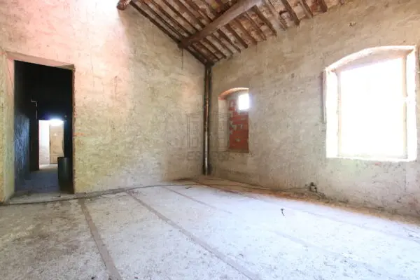 Casale via Guamo 34a, Capannori