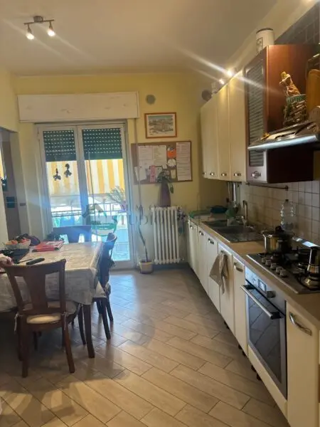 Quadrilocale via Imbriani 10, Casamassima
