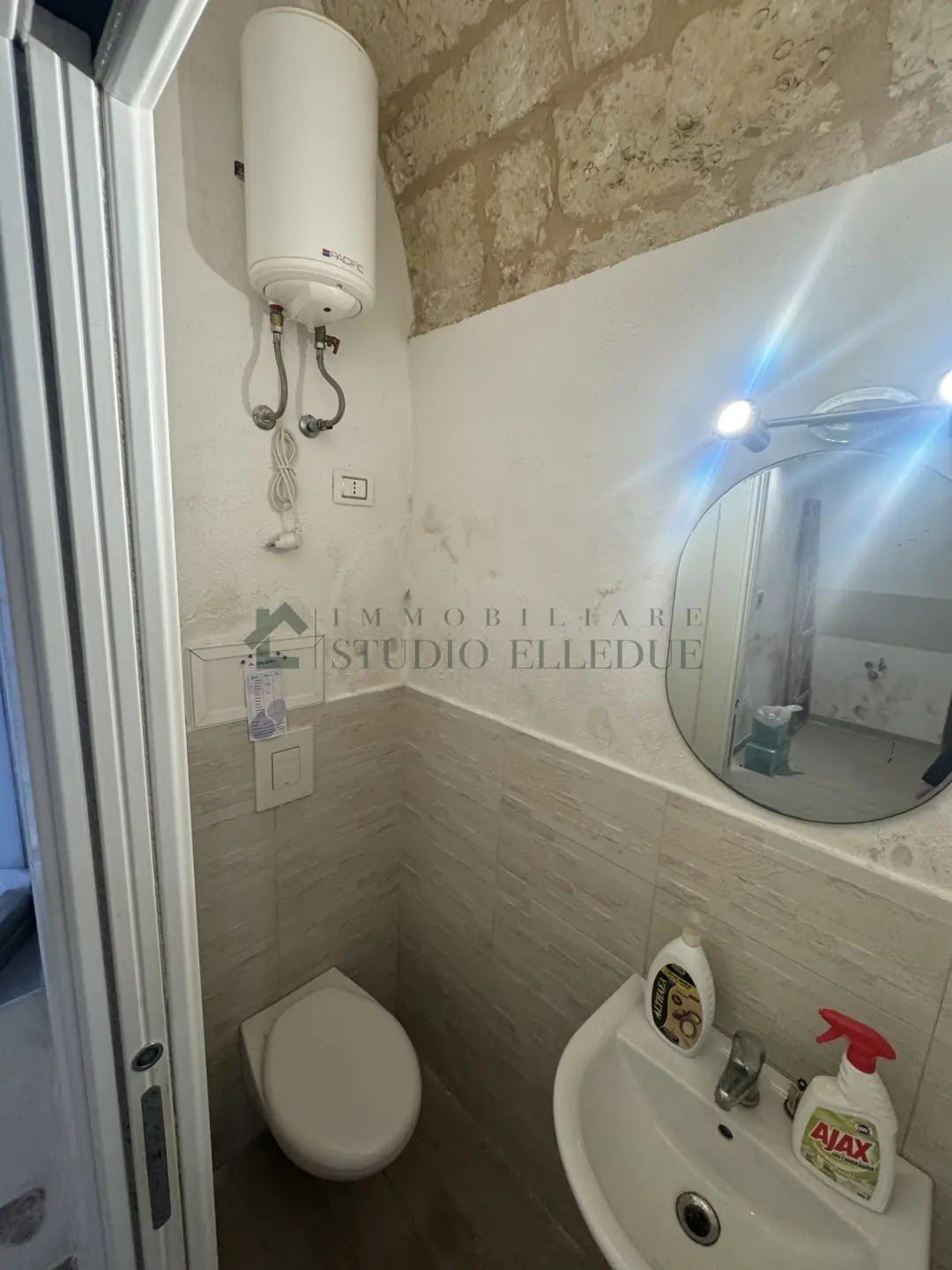 Immagine per Capannone in vendita a Bari via Trevisani 34