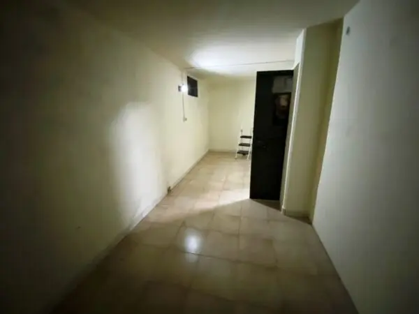 Garage via Giuseppe Parini 20, Casamassima