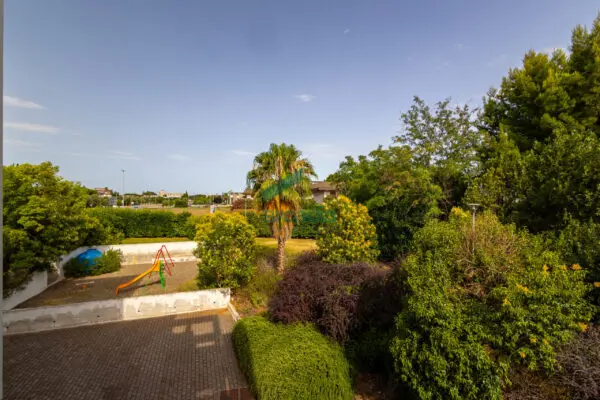 Quadrilocale via Rosario Livatino 97, Bari