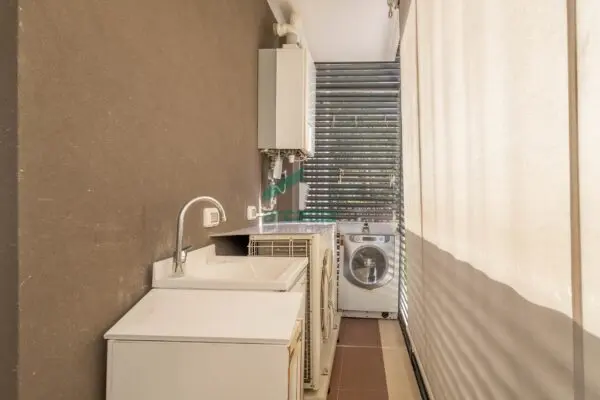 Quadrilocale via Rosario Livatino 97, Bari