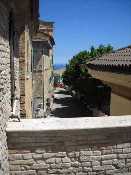 Villa Trifamiliare via Della Libertà, Colonnella
