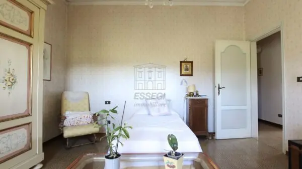 Villa Trifamiliare via Vecchia Pesciatina In Gragnano, Lucca