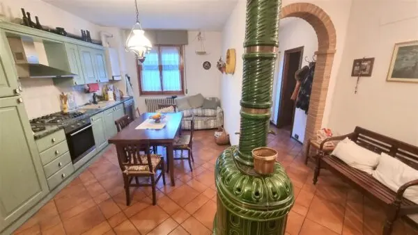 Villa via Xxv Aprile 28, Lesignano De' Bagni
