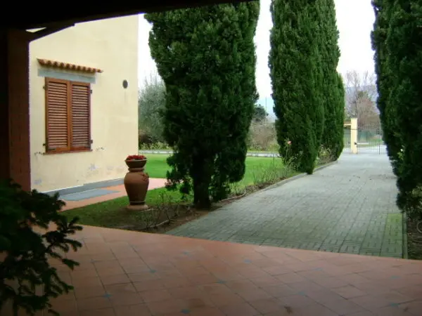 Villa Trifamiliare via Xxv Aprile, Ameglia