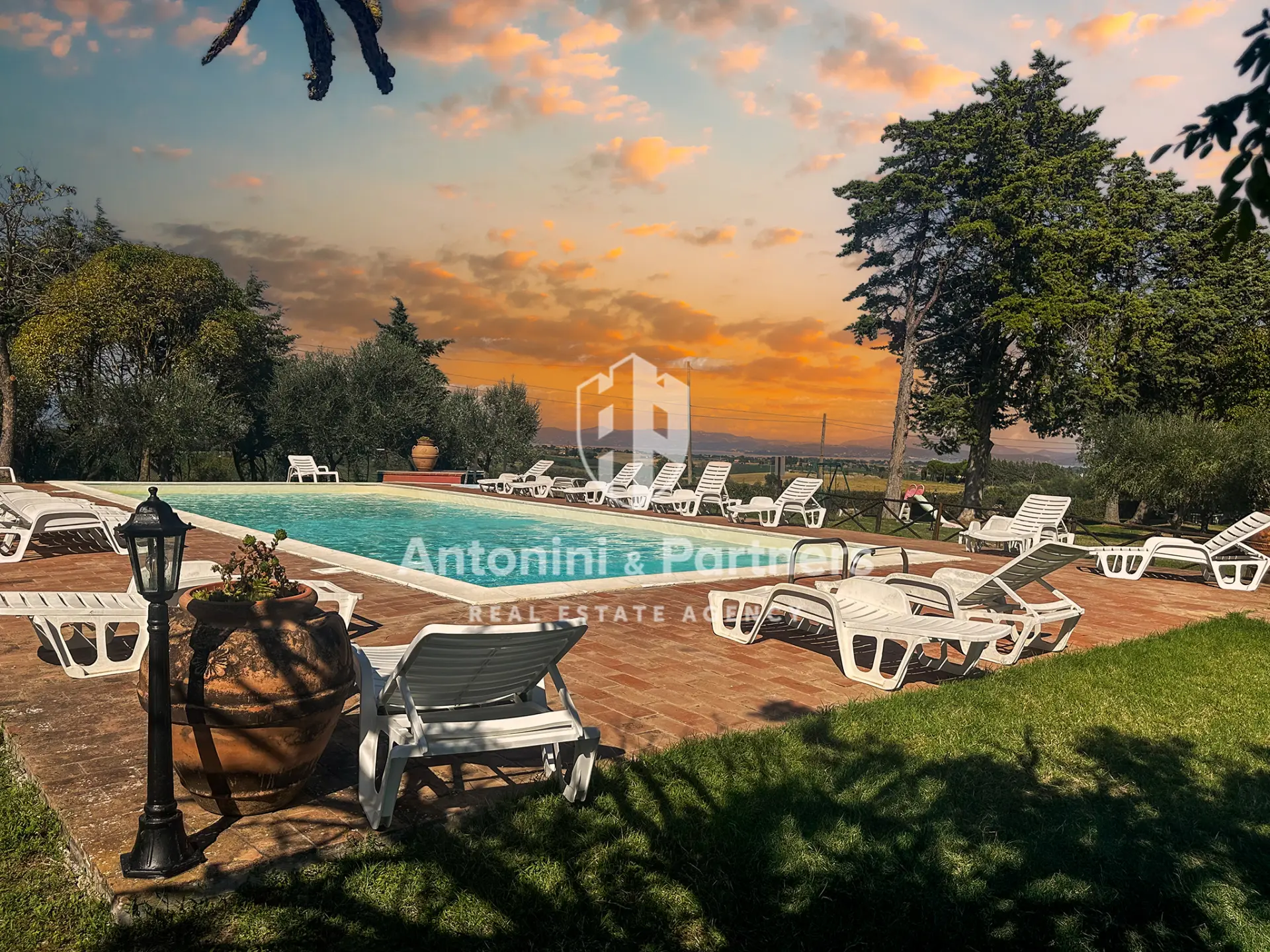 Immagine per Casale in vendita a Castiglione del Lago via Dei Partigiani