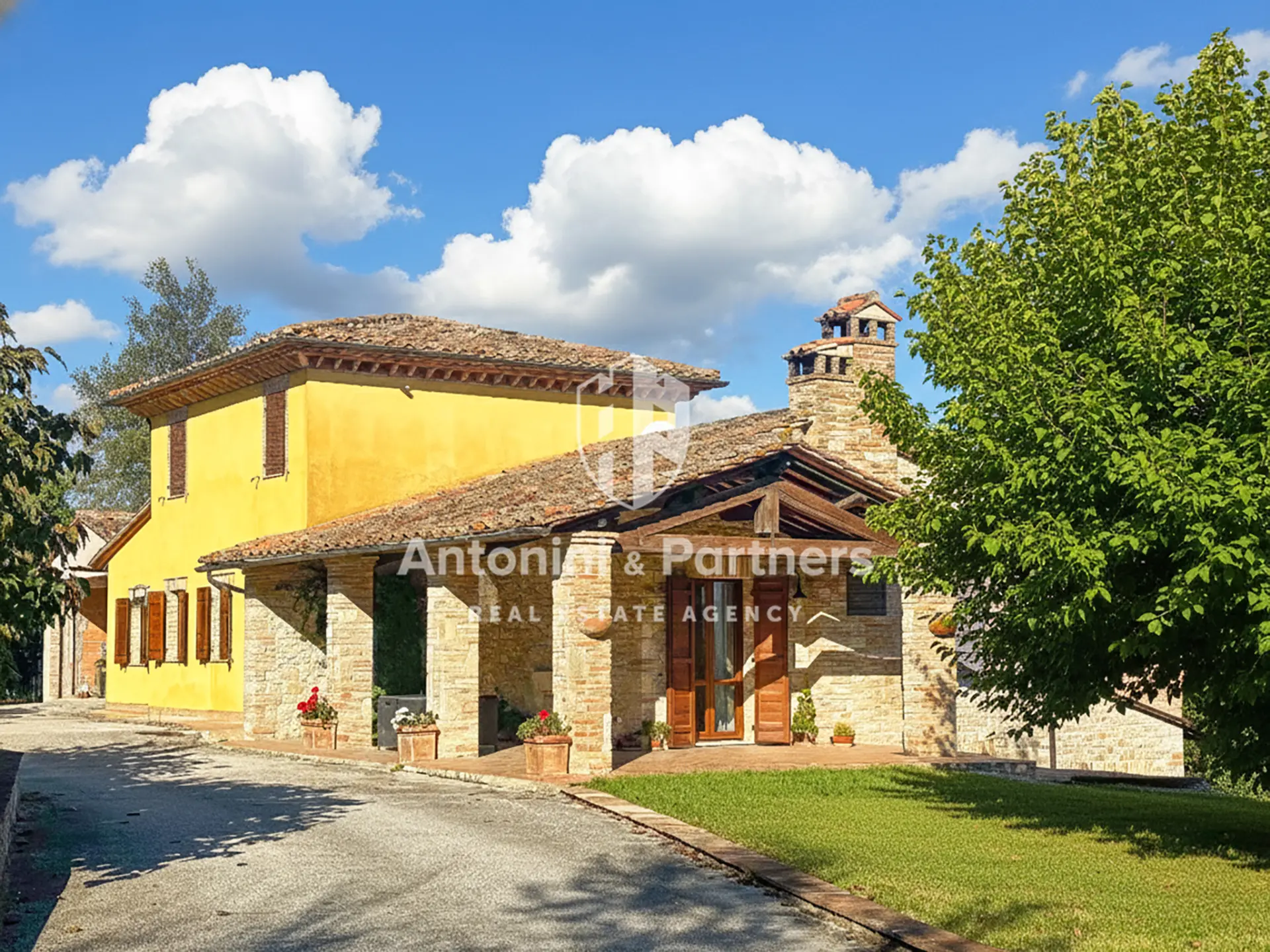 Immagine per Casale in vendita a Todi via Frazione Crocefisso