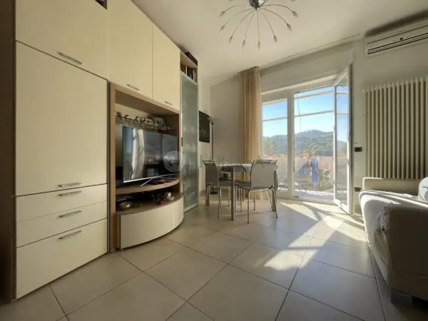 Monolocale via Giacomo Leopardi 30, Ameglia