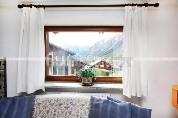 Trilocale strada Della Vittoria, Courmayeur