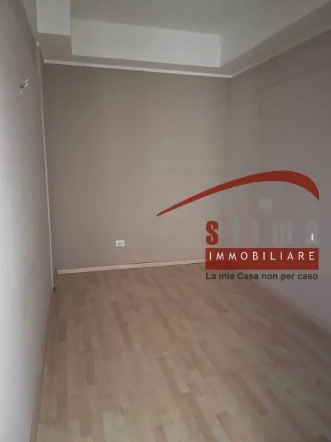 Immagine per Locale Commerciale in vendita a Siracusa via tevere 51