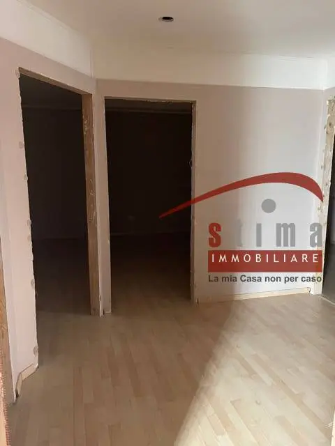 Immagine per Locale Commerciale in vendita a Siracusa via tevere 51