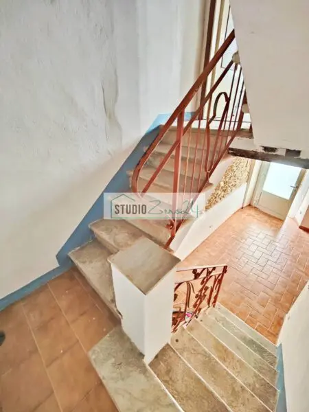 Casa Semindipendente via, Pietrasanta