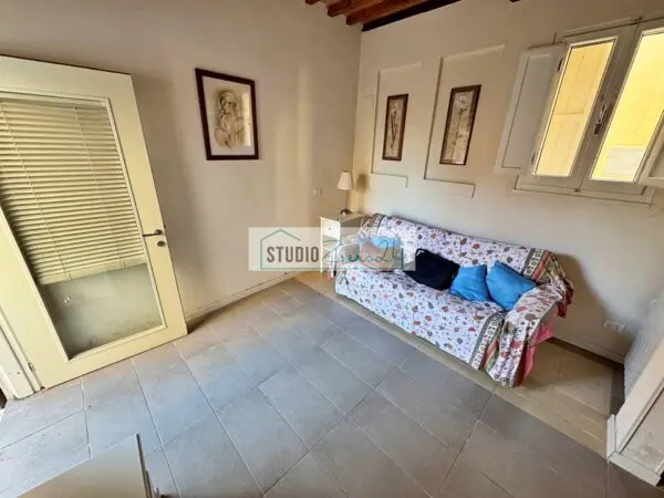 Casa Semindipendente via Filippo Turati, Pietrasanta