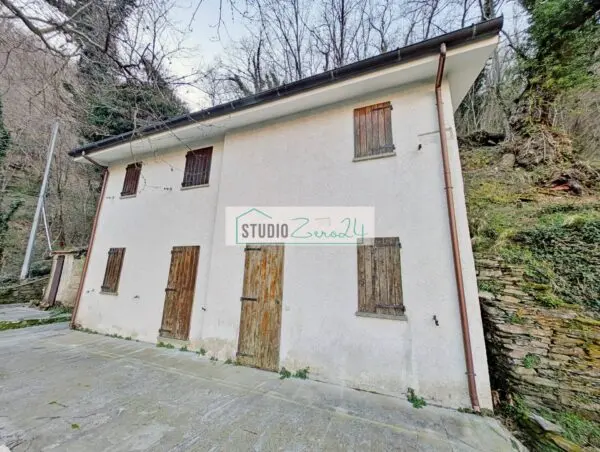 Casa Indipendente via Volegno, Stazzema