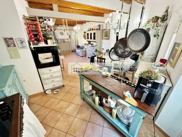 Appartamento via Pancola, Seravezza