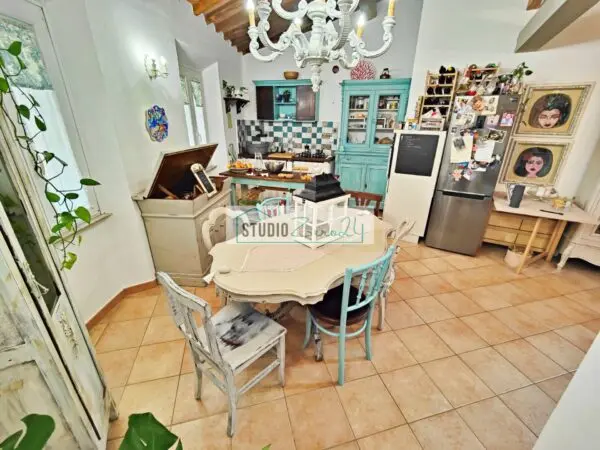 Appartamento via Pancola, Seravezza