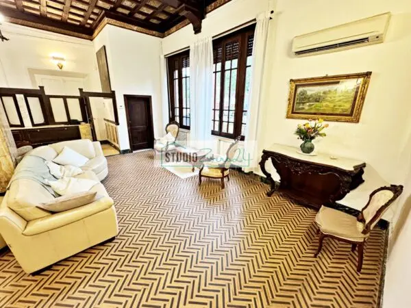Villa via Capriglia, Pietrasanta