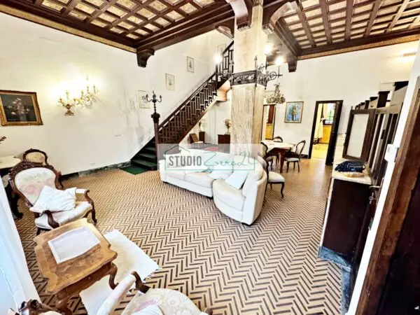 Villa via Capriglia, Pietrasanta