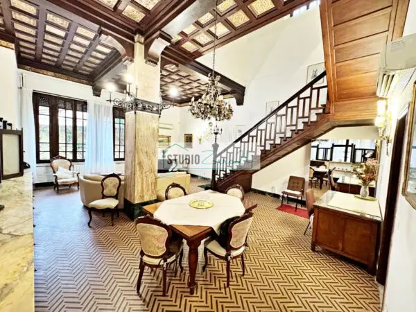 Villa via Capriglia, Pietrasanta