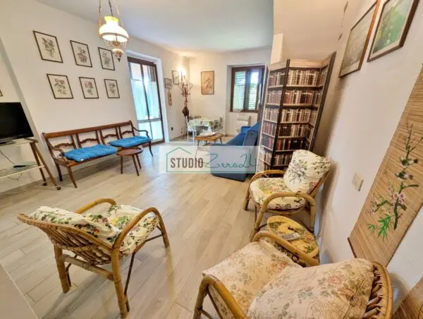 Casa Semindipendente via Degli Opifici, Pietrasanta