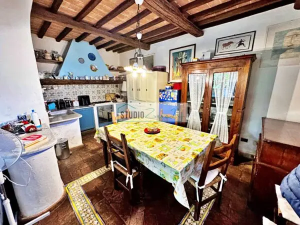Casa Semindipendente via Traversa Corciale, Pietrasanta