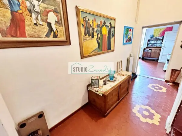 Appartamento via Del Teatro, Pietrasanta
