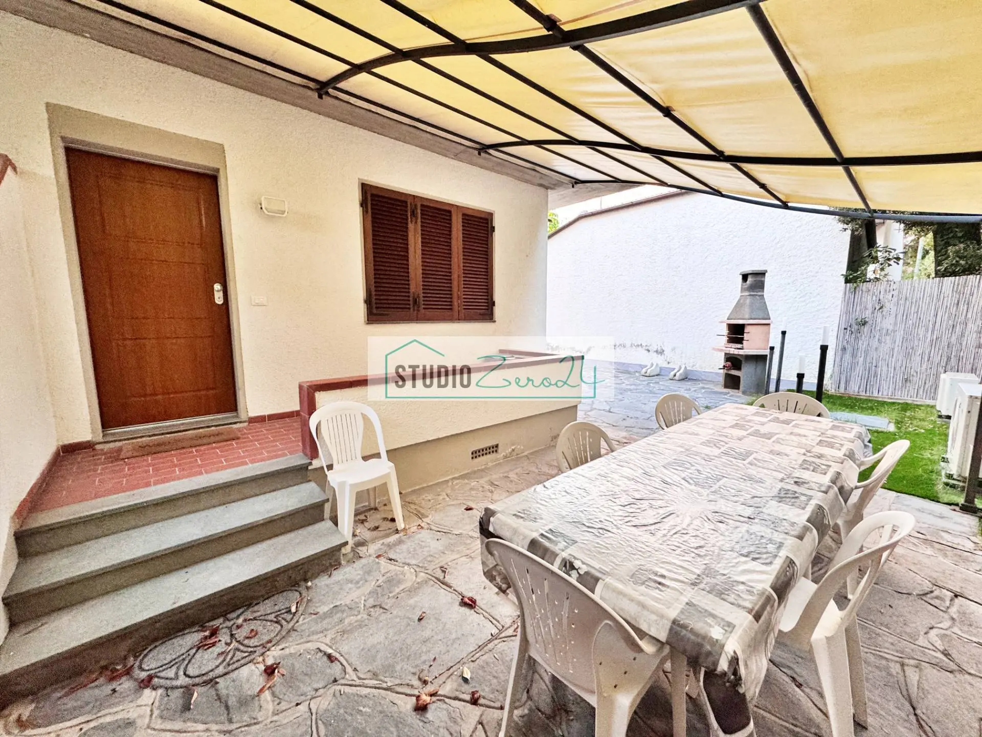 Immagine per Villetta a schiera in vendita a Pietrasanta via dante alighieri 