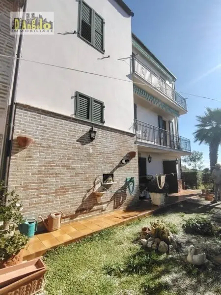 Casa Indipendente via San Michele 57, Offida