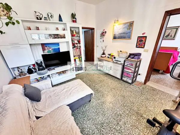 Appartamento via Roosevelt, Seravezza
